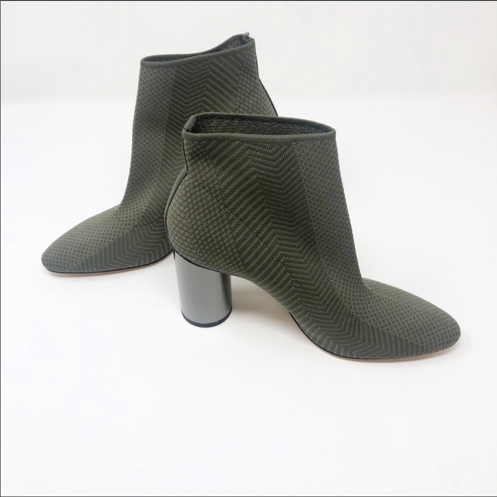 Olive green size 7 Zara boots